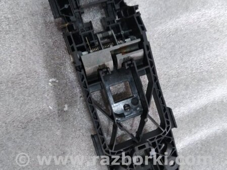 ФОТО Кронштейн ручки двери для Porsche Cayenne Type 958 (10-18) Киев