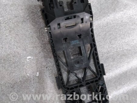 ФОТО Кронштейн ручки двери для Porsche Cayenne Type 958 (10-18) Киев