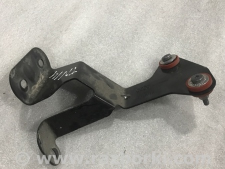 ФОТО Кронштейн для Audi (Ауди) A4 B8 - 8K2, 8K5 (08.2007-11.2015) Киев