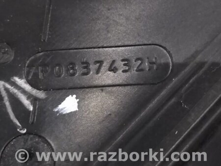 ФОТО Уплотнитель стекла двери для Porsche Cayenne Type 958 (10-18) Киев