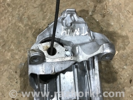 ФОТО Кронштейн опоры двигателя для Audi (Ауди) A4 B8 - 8K2, 8K5 (08.2007-11.2015) Киев