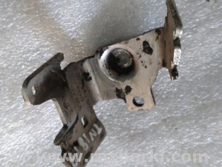 ФОТО Кронштейн для Audi (Ауди) A4 B8 - 8K2, 8K5 (08.2007-11.2015) Киев