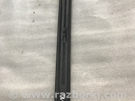ФОТО Накладка на порог салона для Audi (Ауди) A4 B8 - 8K2, 8K5 (08.2007-11.2015) Киев