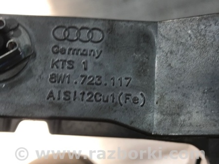 ФОТО Кронштейн для Audi (Ауди) A4 B8 - 8K2, 8K5 (08.2007-11.2015) Киев