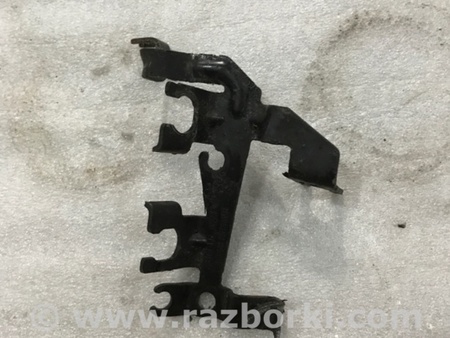 ФОТО Кронштейн для Audi (Ауди) A4 B8 - 8K2, 8K5 (08.2007-11.2015) Киев