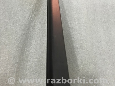 ФОТО Молдинг лобового стекла для Audi (Ауди) A4 B8 - 8K2, 8K5 (08.2007-11.2015) Киев