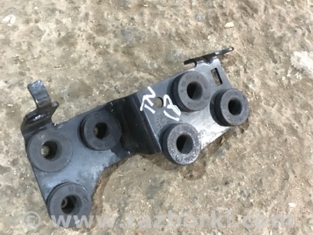 ФОТО Кронштейн для Audi (Ауди) A4 B8 - 8K2, 8K5 (08.2007-11.2015) Киев