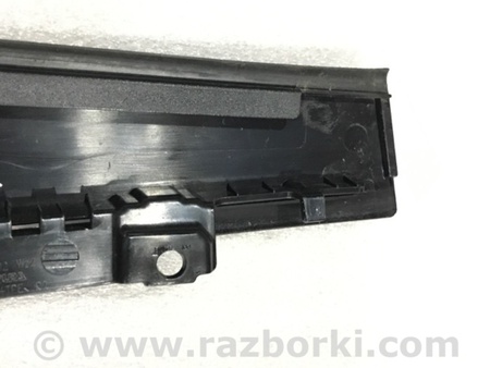 ФОТО Накладка рамки двери для Audi (Ауди) A4 B8 - 8K2, 8K5 (08.2007-11.2015) Киев