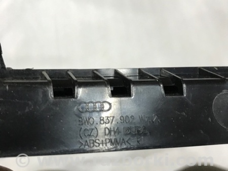 ФОТО Накладка рамки двери для Audi (Ауди) A4 B8 - 8K2, 8K5 (08.2007-11.2015) Киев