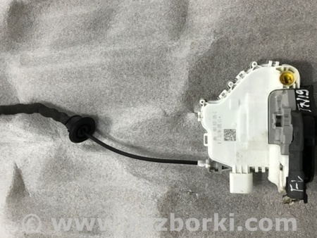 ФОТО Замок боковой двери для Audi (Ауди) A4 B8 - 8K2, 8K5 (08.2007-11.2015) Киев