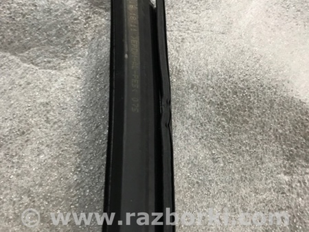 ФОТО Уплотнитель стекла двери для Audi (Ауди) A4 B8 - 8K2, 8K5 (08.2007-11.2015) Киев