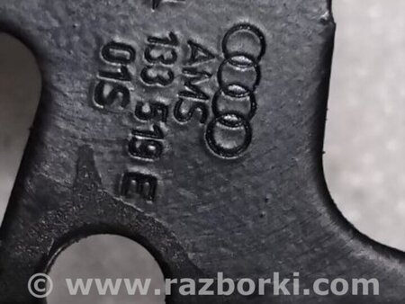 ФОТО Кронштейн для Audi (Ауди) A4 B8 - 8K2, 8K5 (08.2007-11.2015) Киев