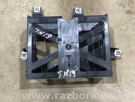 ФОТО Кронштейн для Audi (Ауди) A4 B8 - 8K2, 8K5 (08.2007-11.2015) Киев