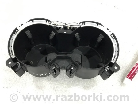 ФОТО Подстаканник для Audi (Ауди) A4 B8 - 8K2, 8K5 (08.2007-11.2015) Киев
