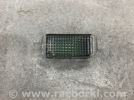 ФОТО Плафон подсветки салона для Audi (Ауди) A4 B8 - 8K2, 8K5 (08.2007-11.2015) Киев