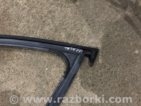 ФОТО Направляющая стекла двери для Audi (Ауди) A3 8V1, 8VA, 8V7, 8VS (03.2012-...) Киев
