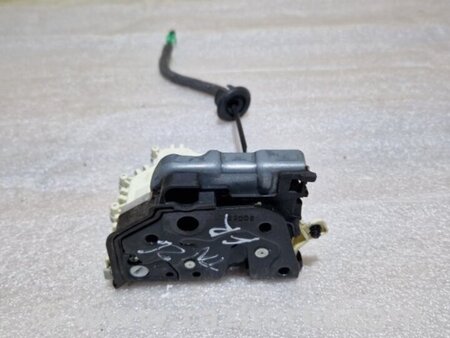 ФОТО Замок боковой двери для Audi (Ауди) A4 B8 - 8K2, 8K5 (08.2007-11.2015) Киев