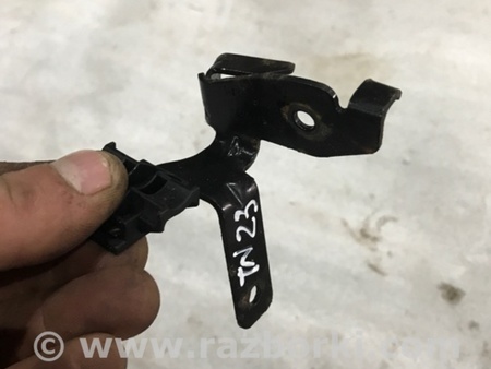 ФОТО Кронштейн для Audi (Ауди) A4 B8 - 8K2, 8K5 (08.2007-11.2015) Киев