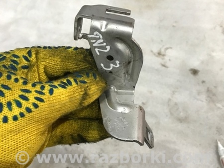 ФОТО Кронштейн для Audi (Ауди) A4 B8 - 8K2, 8K5 (08.2007-11.2015) Киев