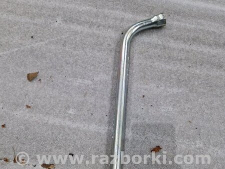 ФОТО Ключ балонный для Porsche Cayenne Type 958 (10-18) Киев