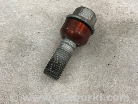 ФОТО Болт колесный для Porsche Cayenne Type 958 (10-18) Киев