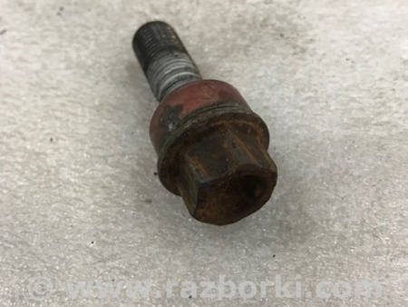 ФОТО Болт колесный для Porsche Cayenne Type 958 (10-18) Киев