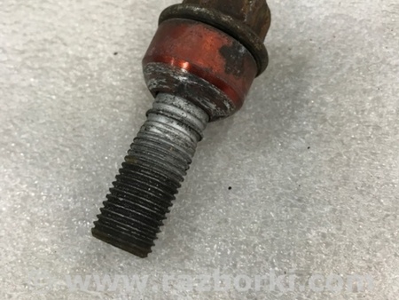 ФОТО Болт колесный для Porsche Cayenne Type 958 (10-18) Киев