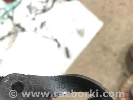 ФОТО Кронштейн для Porsche Cayenne Type 958 (10-18) Киев