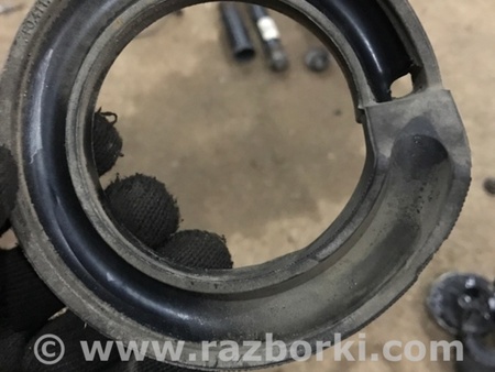 ФОТО Опора пружины для Porsche Cayenne Type 958 (10-18) Киев