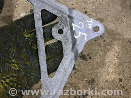 ФОТО Кронштейн для Porsche Cayenne Type 958 (10-18) Киев