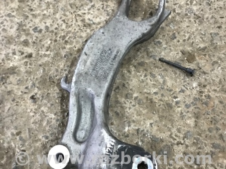 ФОТО Кронштейн для Audi (Ауди) A4 B8 - 8K2, 8K5 (08.2007-11.2015) Киев
