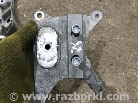 ФОТО Кронштейн для Audi (Ауди) A4 B8 - 8K2, 8K5 (08.2007-11.2015) Киев