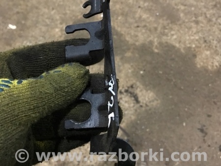 ФОТО Кронштейн для Audi (Ауди) A4 B8 - 8K2, 8K5 (08.2007-11.2015) Киев