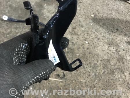 ФОТО Кронштейн для Audi (Ауди) A4 B8 - 8K2, 8K5 (08.2007-11.2015) Киев