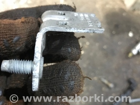 ФОТО Кронштейн для Audi (Ауди) A4 B8 - 8K2, 8K5 (08.2007-11.2015) Киев