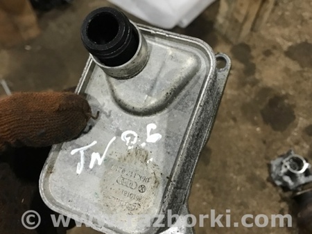 ФОТО Радиатор масляный для Audi (Ауди) A4 B8 - 8K2, 8K5 (08.2007-11.2015) Киев