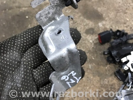 ФОТО Кронштейн для Audi (Ауди) A4 B8 - 8K2, 8K5 (08.2007-11.2015) Киев