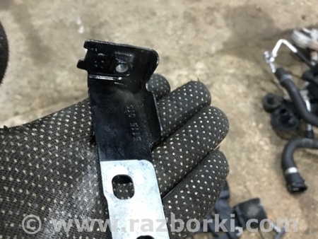 ФОТО Кронштейн для Audi (Ауди) A4 B8 - 8K2, 8K5 (08.2007-11.2015) Киев