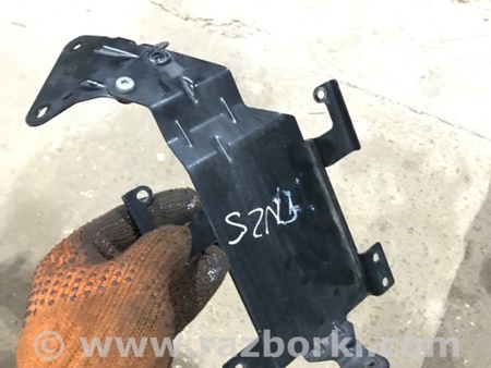 ФОТО Кронштейн для Porsche Cayenne Type 958 (10-18) Киев