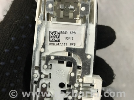 ФОТО Плафон подсветки салона для Audi (Ауди) A3 8V1, 8VA, 8V7, 8VS (03.2012-...) Киев