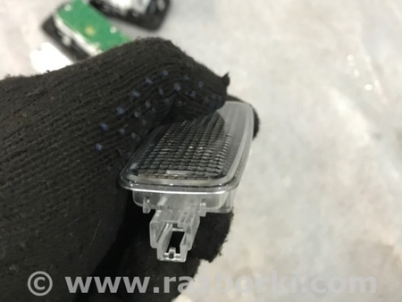 ФОТО Плафон подсветки салона для Audi (Ауди) A3 8V1, 8VA, 8V7, 8VS (03.2012-...) Киев