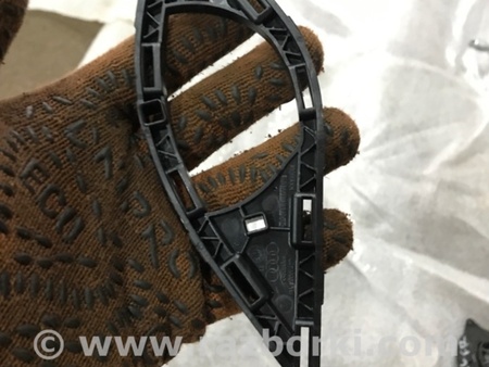 ФОТО Кронштейн для Audi (Ауди) A4 B8 - 8K2, 8K5 (08.2007-11.2015) Киев