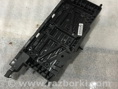 ФОТО Кронштейн для Audi (Ауди) A4 B8 - 8K2, 8K5 (08.2007-11.2015) Киев