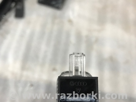 ФОТО Плафон подсветки салона для Audi (Ауди) A4 B8 - 8K2, 8K5 (08.2007-11.2015) Киев