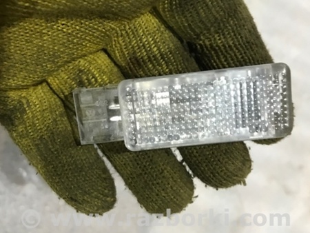 ФОТО Плафон подсветки салона для Audi (Ауди) A4 B8 - 8K2, 8K5 (08.2007-11.2015) Киев