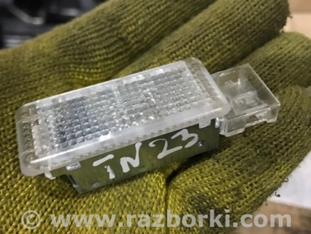 ФОТО Плафон подсветки салона для Audi (Ауди) A4 B8 - 8K2, 8K5 (08.2007-11.2015) Киев