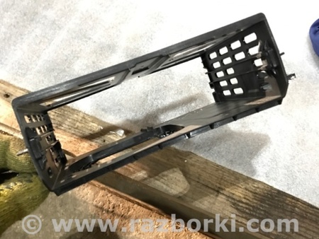 ФОТО Кронштейн для Audi (Ауди) A4 B8 - 8K2, 8K5 (08.2007-11.2015) Киев
