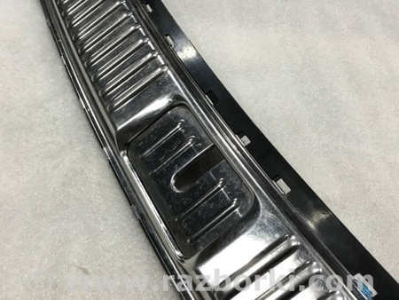 ФОТО Накладка на порог багажника для Porsche Cayenne Type 958 (10-18) Киев