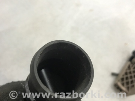 ФОТО Крышка термостата для Porsche Cayenne Type 958 (10-18) Киев
