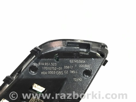 ФОТО Кнопки на руль для Audi (Ауди) A3 8V1, 8VA, 8V7, 8VS (03.2012-...) Киев